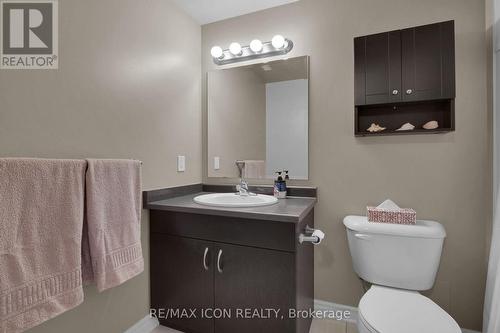 3299 Emilycarr Lane, London, ON - Indoor Photo Showing Bathroom