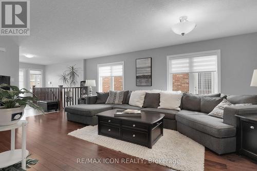 3299 Emilycarr Lane, London, ON - Indoor Photo Showing Living Room