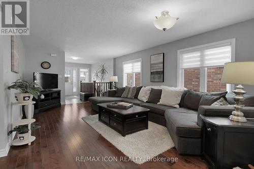 3299 Emilycarr Lane, London, ON - Indoor Photo Showing Living Room