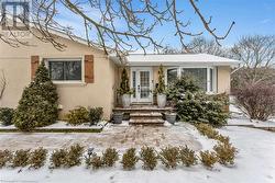 483 WALNUT Crescent  Burlington, ON L7N 2V9