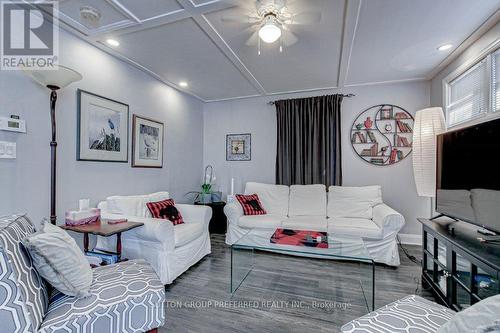 217 Vancouver Street, London, ON - Indoor Photo Showing Living Room