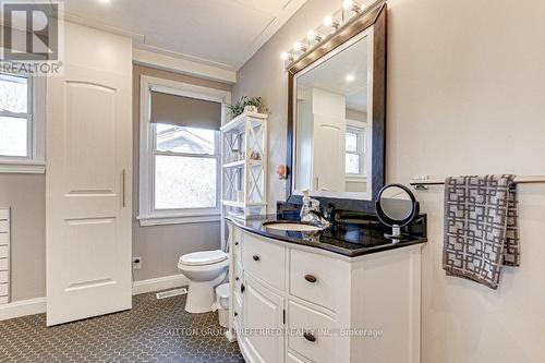 217 Vancouver Street, London, ON - Indoor Photo Showing Bathroom