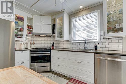 217 Vancouver Street, London, ON - Indoor Photo Showing Kitchen