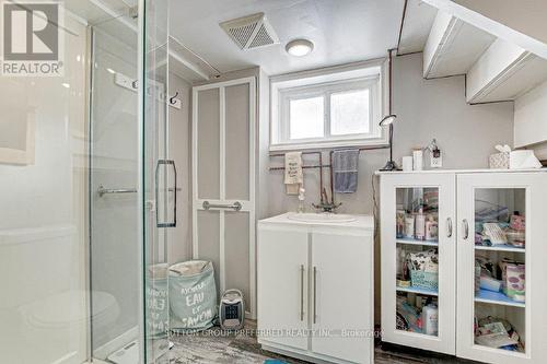 217 Vancouver Street, London, ON - Indoor Photo Showing Bathroom