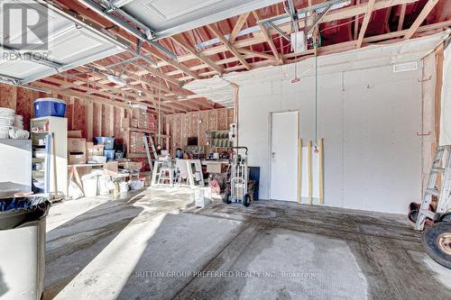 217 Vancouver Street, London, ON - Indoor Photo Showing Garage