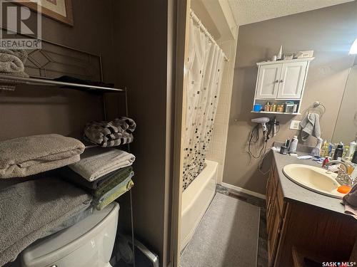 7158 Blakeney Drive, Regina, SK - Indoor Photo Showing Bathroom