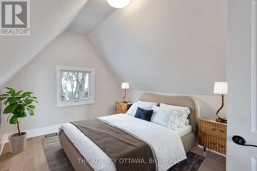 66 Barton Street, Ottawa, ON - Indoor Photo Showing Bedroom