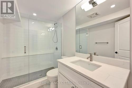 66 Barton Street, Ottawa, ON - Indoor Photo Showing Bathroom