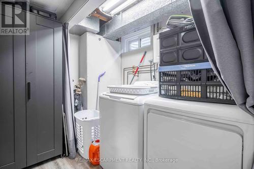 74 Huckleberry Place, Hamilton, ON - Indoor Photo Showing Laundry Room