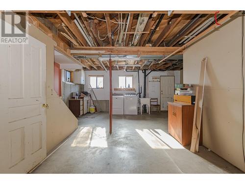 80 6 Street Ne, Salmon Arm, BC - Indoor Photo Showing Basement