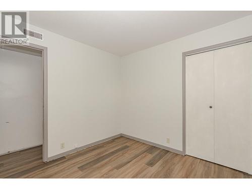 80 6 Street Ne, Salmon Arm, BC - Indoor Photo Showing Other Room