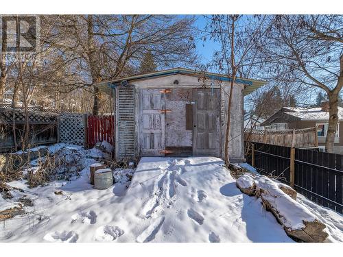 80 6 Street Ne, Salmon Arm, BC - Outdoor