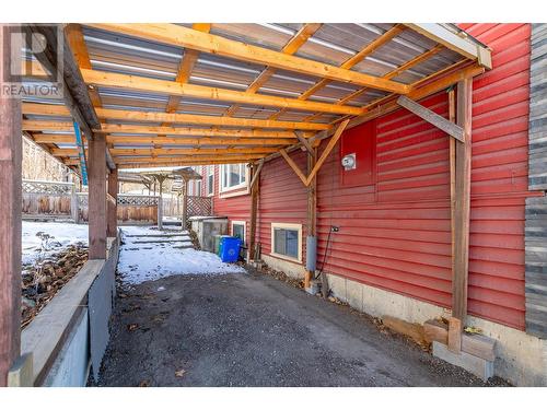 80 6 Street Ne, Salmon Arm, BC - Indoor