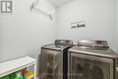 6 Hayes Street, London, ON - Indoor Photo Showing Laundry Room