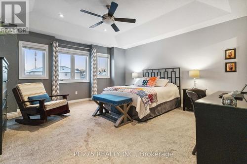 6 Hayes Street, London, ON - Indoor Photo Showing Bedroom