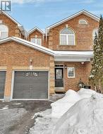 5 LAUMANN COURT  Ottawa, ON K2S 1V9