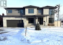 42 PARKLAND CRESCENT  Ottawa, ON K2H 7W5