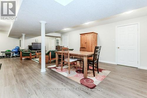 219 Corrie Crescent, Waterloo, ON - Indoor Photo Showing Dining Room