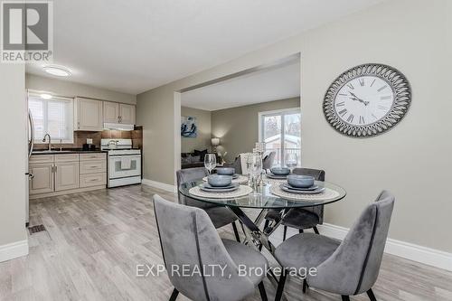 66 Karen Walk, Waterloo, ON - Indoor Photo Showing Dining Room