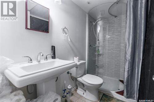 98 Trudelle Crescent, Regina, SK - Indoor Photo Showing Bathroom