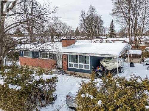 935 Goren Avenue, Ottawa, ON - Outdoor