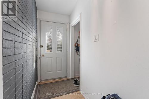 935 Goren Avenue, Ottawa, ON - Indoor Photo Showing Other Room