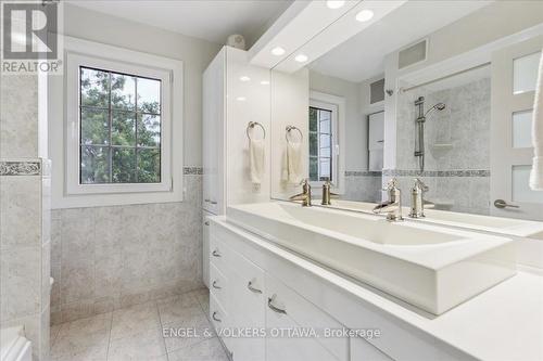 2282 Bowman Road, Ottawa, ON - Indoor Photo Showing Bathroom