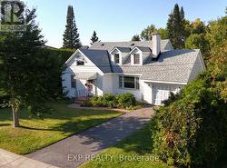 149 PLEASANT PARK ROAD  Ottawa, ON K1H 5M4