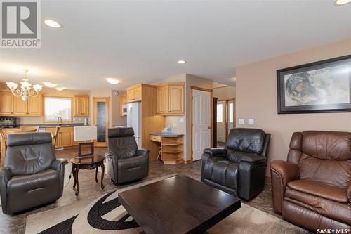 223 Beerling Crescent, Saskatoon, SK - Indoor Photo Showing Living Room