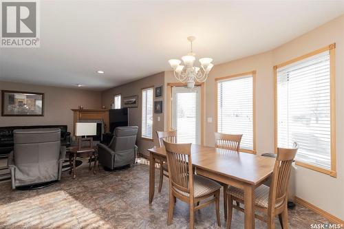 223 Beerling Crescent, Saskatoon, SK - Indoor Photo Showing Dining Room