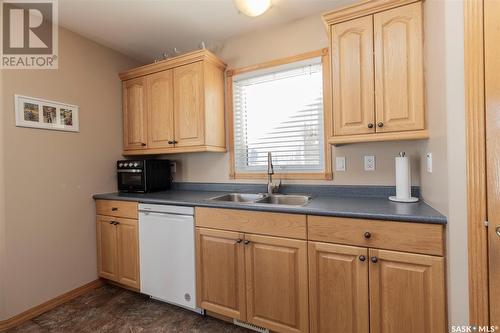 223 Beerling Crescent, Saskatoon, SK - Indoor Photo Showing Kitchen With Double Sink