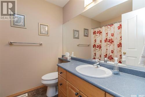 223 Beerling Crescent, Saskatoon, SK - Indoor Photo Showing Bathroom