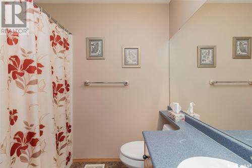 223 Beerling Crescent, Saskatoon, SK - Indoor Photo Showing Bathroom