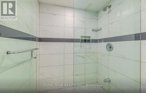 459 Ceremonial Drive, Mississauga, ON - Indoor Photo Showing Bathroom