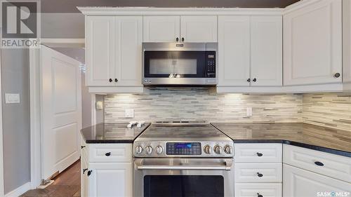 3478 Albert Street, Regina, SK - Indoor Photo Showing Kitchen With Upgraded Kitchen