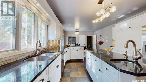 3478 Albert Street, Regina, SK - Indoor Photo Showing Kitchen With Double Sink