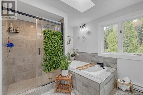 90 Southridge Road, Rothesay, NB - Indoor Photo Showing Bathroom