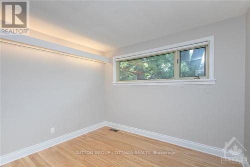 826 Hamlet Road, Ottawa, ON - Indoor Photo Showing Other Room