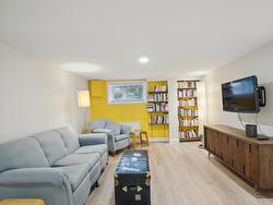 Family room - 