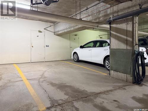 113 2550 25Th Avenue, Regina, SK - Indoor Photo Showing Garage