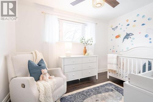 5486 Randolph Crescent, Burlington, ON - Indoor Photo Showing Bedroom