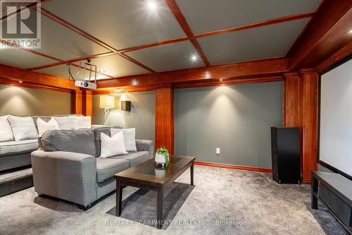 5486 Randolph Crescent, Burlington, ON - Indoor Photo Showing Living Room