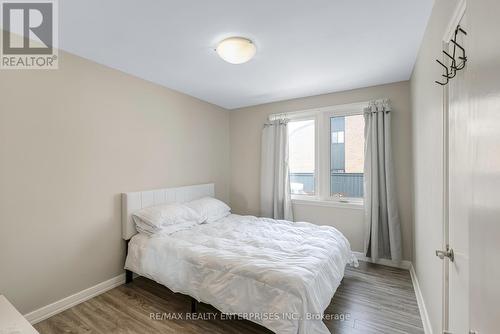 1227 Argreen Road, Mississauga, ON - Indoor Photo Showing Bedroom