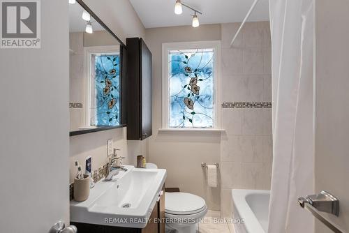 1227 Argreen Road, Mississauga, ON - Indoor Photo Showing Bathroom