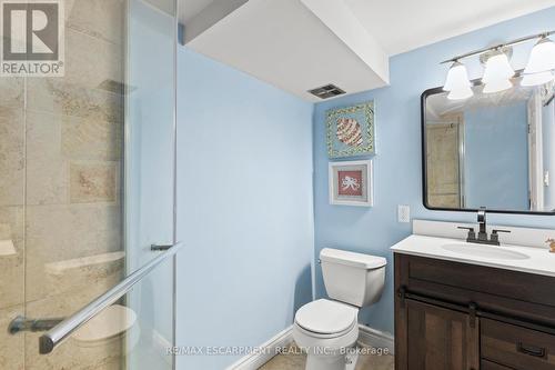 1 Glendee Court, Hamilton, ON - Indoor Photo Showing Bathroom