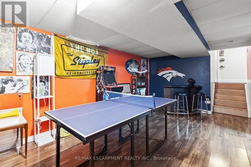 1 Glendee Court, Hamilton, ON - Indoor Photo Showing Other Room