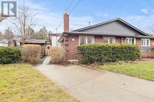 1 Glendee Court, Hamilton, ON - Outdoor