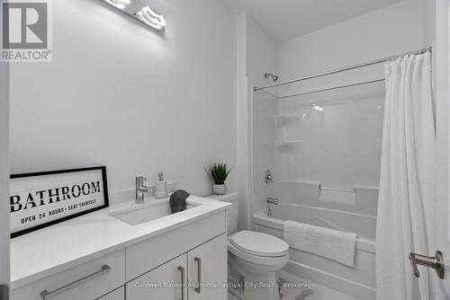 174 Park Street, Goderich (Goderich (Town)), ON - Indoor Photo Showing Bathroom