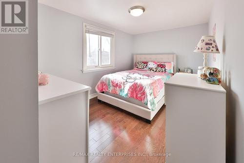 1472 Myron Drive, Mississauga, ON - Indoor Photo Showing Bedroom