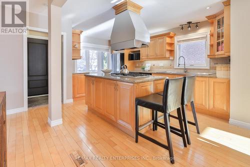 1472 Myron Drive, Mississauga, ON - Indoor Photo Showing Kitchen